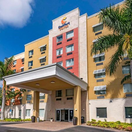 Comfort Suites Fort Lauderdale Airport South & Cruise Port Dania Beach Exterior photo